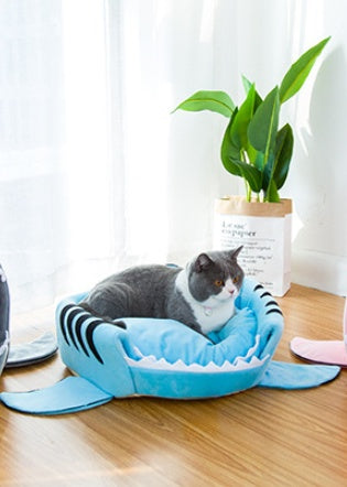 Creative Dual-Purpose Shark Pet's Bed